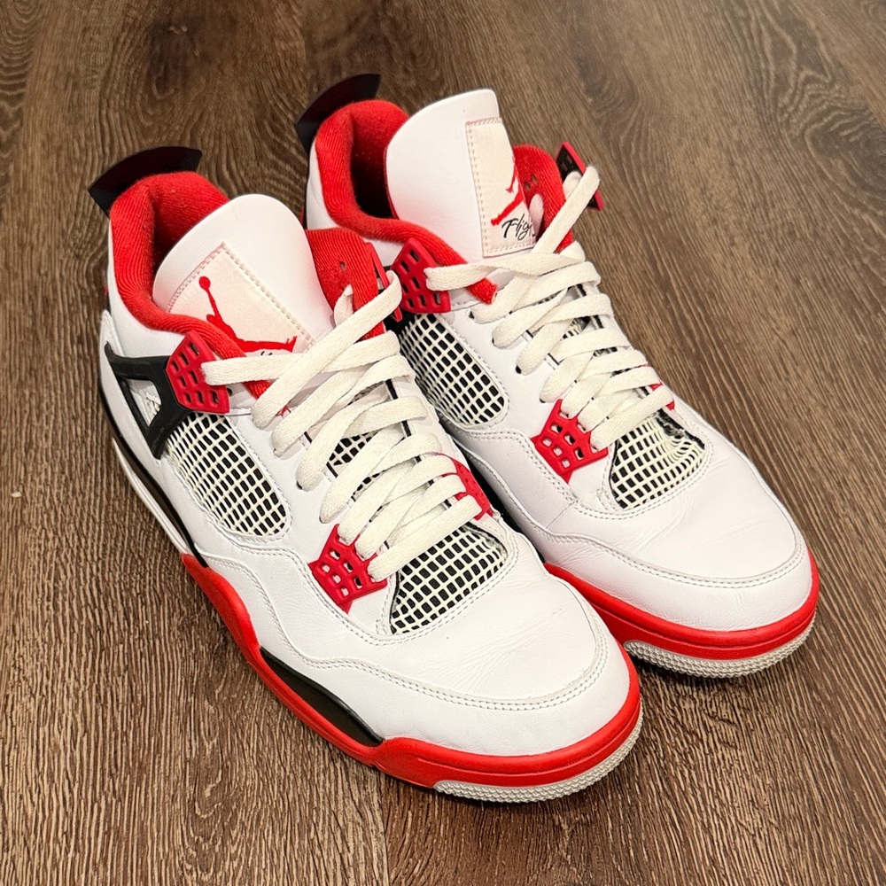 Jordan 4 Retro Fire Red (2020)